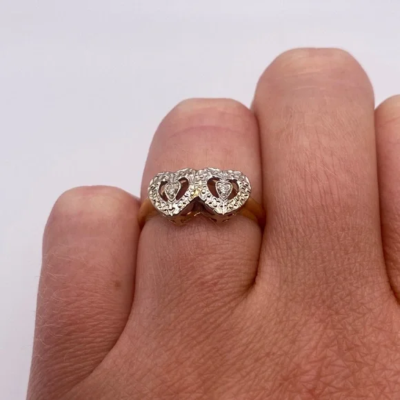 14k yellow & white gold diamond heart ring - Picture 11 of 12